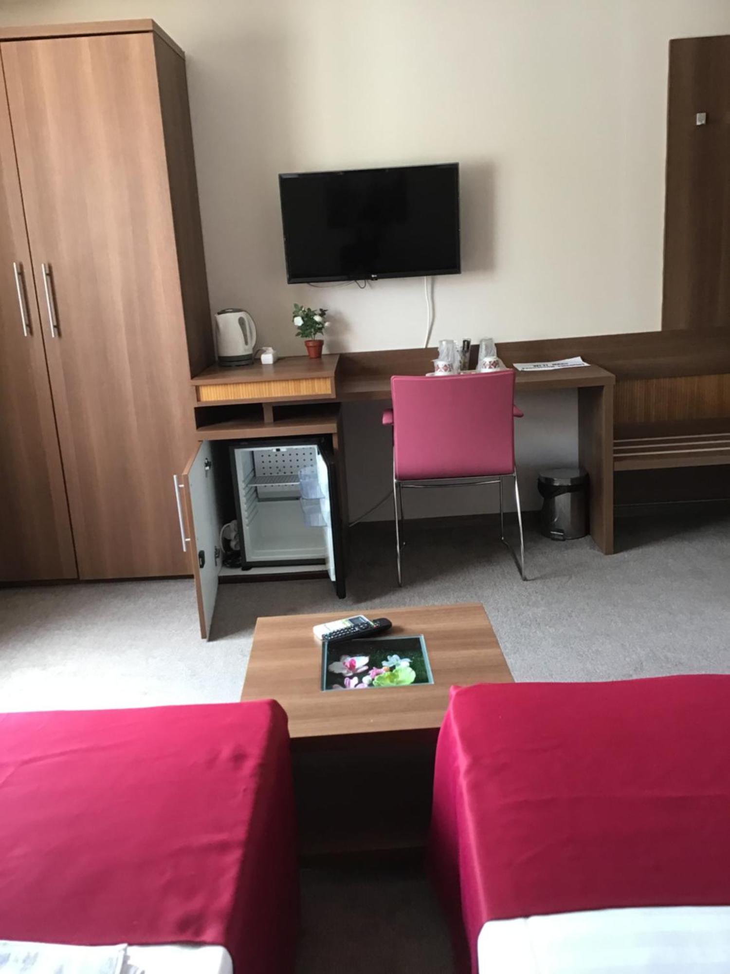 Rora Rose Hotel บูคาเรสต์ ภายนอก รูปภาพ